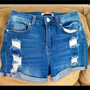 Teen girl’s jean shorts